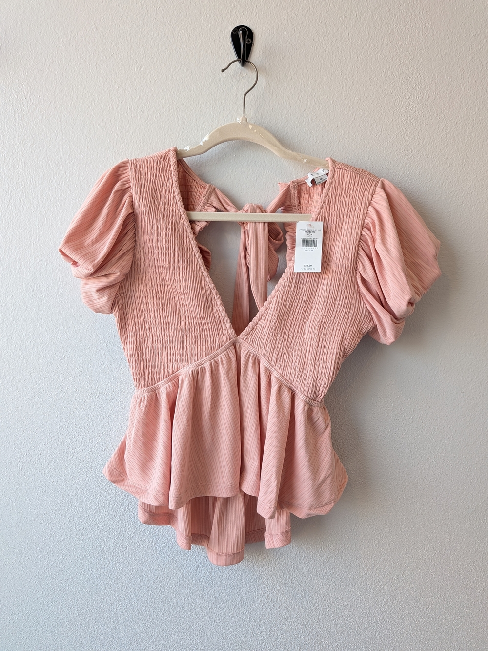 NWT HYFVE From The Buckle Blush Pink Smocked V-Neck Peplum Top with Puff Sleeves